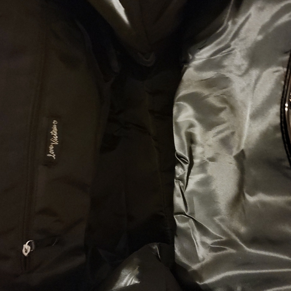 Totes - Picture 2 of 2